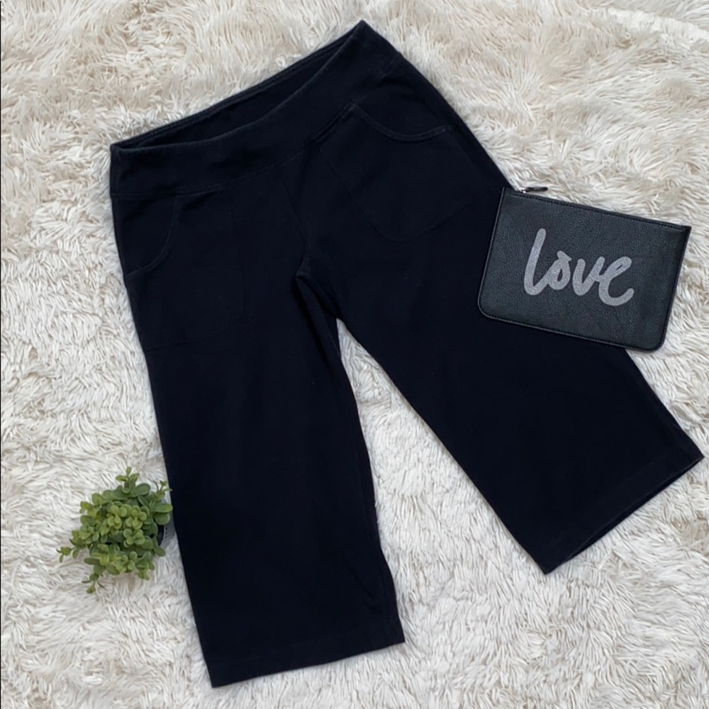 Old Navy Cropped Joggers 💗 Black